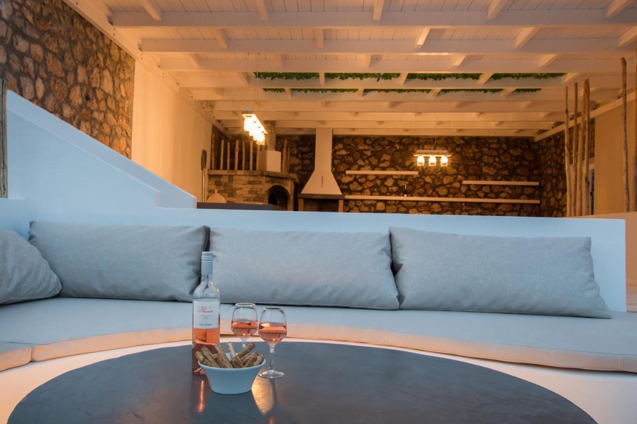 Theros Luxury Villas Damatria Exteriér fotografie